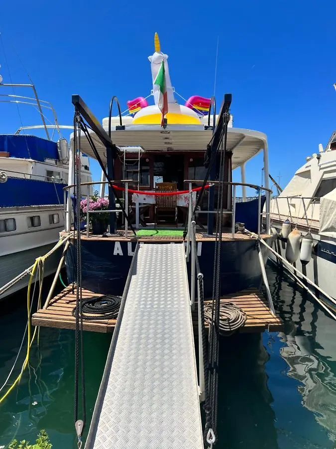 Boat & Breakfast Alicudi Bed and Breakfast Alghero 0*,