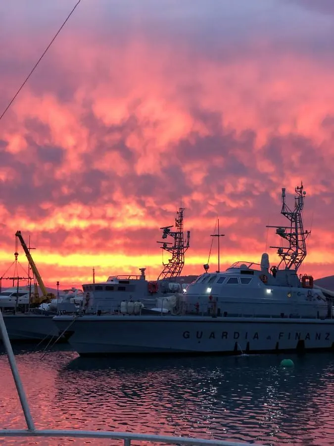 Boat & Breakfast Alicudi Bed and Breakfast Alghero Bed & Breakfast