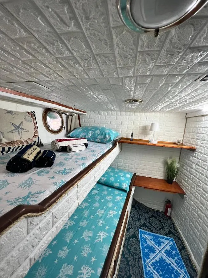 Bed and Breakfast Boat & Breakfast Alicudi Alghero Italia