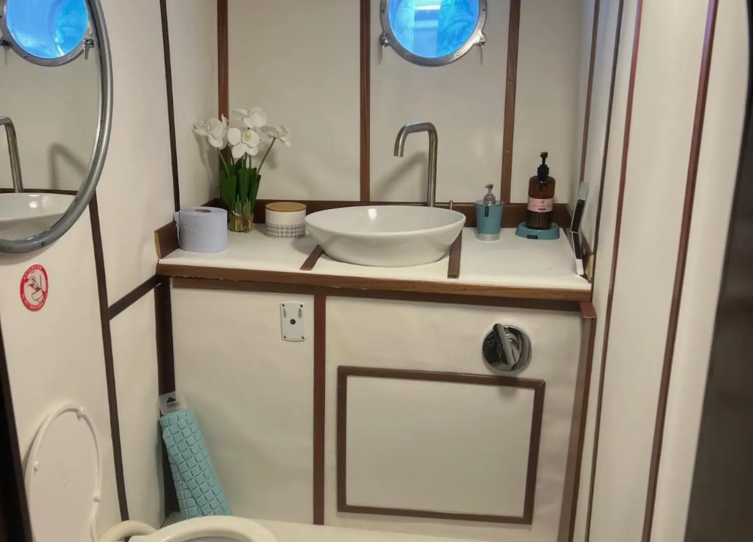 Bed and Breakfast Boat & Breakfast Alicudi Alghero