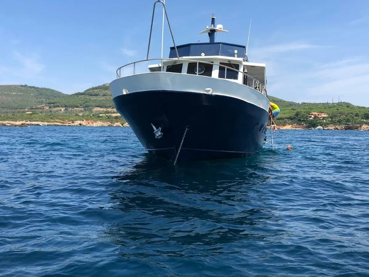 Bed and Breakfast Boat & Breakfast Alicudi Alghero Italia